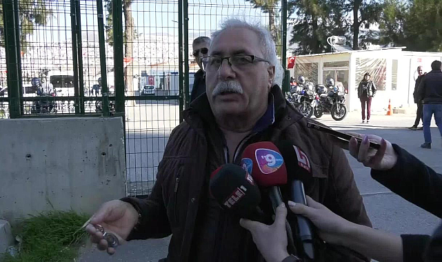 İzmirli depremzedelerden konteyner isyanı: Biz terörist miyiz?