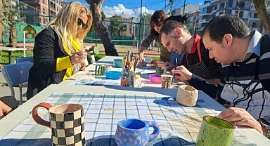 Kendi bardaklarını yaptılar…