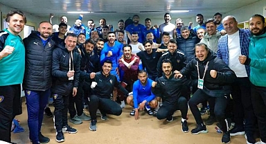 Kocaelispor kaçıyor, Bucaspor 1928 kovalıyor