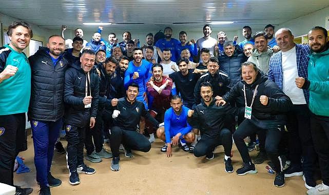 Kocaelispor kaçıyor, Bucaspor 1928 kovalıyor