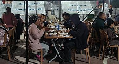 Konak'tan Çadır Kentte İlk İftar