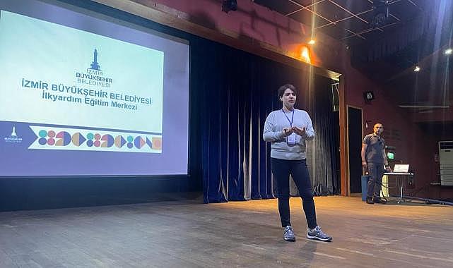 Narlıdereli Vatandaşlara Mahalle Afet Gönüllüleri Eğitimi