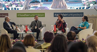 Neptün Soyer: "Doğayla uyumlu olmak zorundayız"