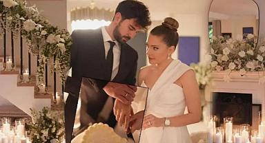 4 yıllık aşkta mutlu son... Nişanlandılar!