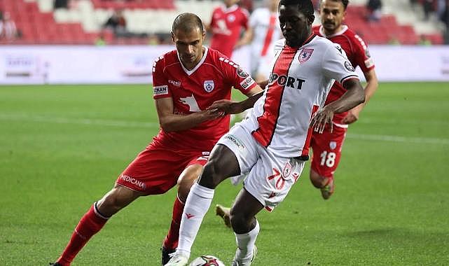 Altınordu, Eyüpspor&#039;u Bornova&#039;da konuk ediyor