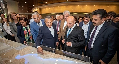 Başkan Soyer 20 milyar liraya mal olacak tarihi yatırımları açıkladı