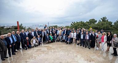 Batur: ''Muhtarlarımız her türlü övgüye layık.''