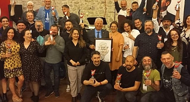 Dünyaca ünlü karikatüristler İzmirliler için çizdi