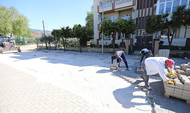 Efes Selçuk&#039;ta Çalışmalar Sürüyor, Cumhuriyet Mahallesi&#039;nde Yollar Yenileniyor