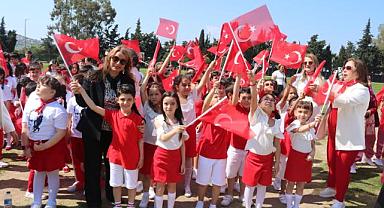 Foça'da Ulusal Egemenlik ve Çocuk Bayramı Coşkuyla Kutlandı