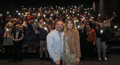 Hava Muhalefeti'ne İzmir'de coşkulu gala