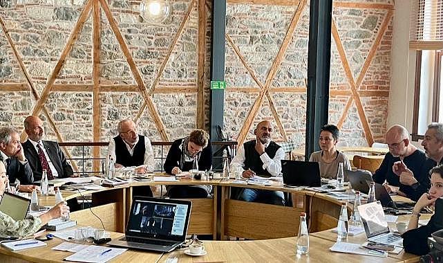 İzmir Akdeniz Akademisi kurul toplantısı yapıldı