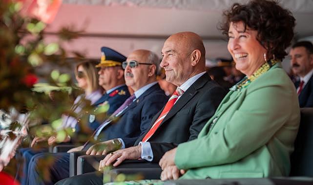 İzmir&#039;de 23 Nisan coşkusu