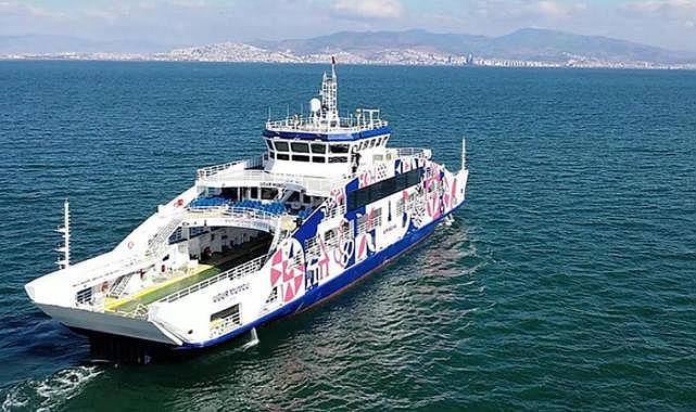 İzmir&#039;de vapur seferleri iptal edildi