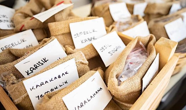 Karşıyaka&#039;da Atalık Tohum Bereketi