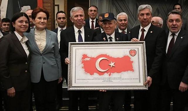Meral Akşener: &#039;&#039;Çatlayıp patlıyorlar.&#039;&#039;