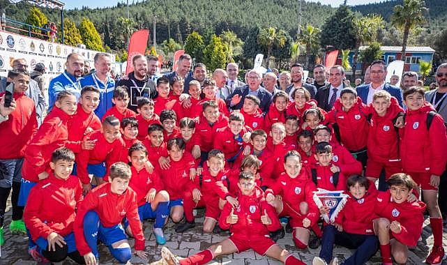 U12 İzmir Cup başladı,Soyer: “Dünyanın en güzel organizasyonlarından biri.”