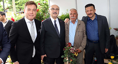 24. Uluslararası Bayındır Çiçek Festivali Yağmur Bereketi ile Kapılarını Açtı