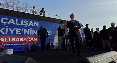 Ali Babacan'a Kadıköy'de Yoğun İlgi
