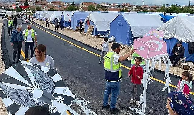 Bahar coşkusu Malatya’ya taşındı: Depremzede çocuklara Uçurtma Şenliği