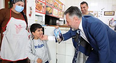 Başkan Sandal’dan Atatürk ve bayrak vurgusu!