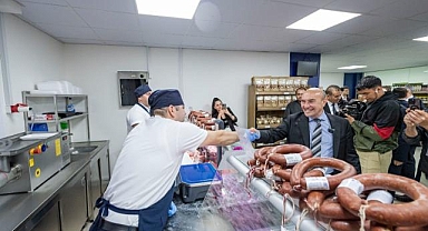 Başkan Soyer: Halkın Kasabı'yla İzmirlinin cebine 15 milyonluk katkı