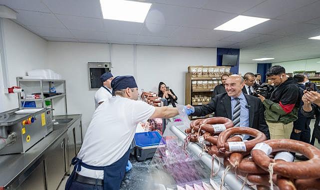 Başkan Soyer: Halkın Kasabı&#039;yla İzmirlinin cebine 15 milyonluk katkı
