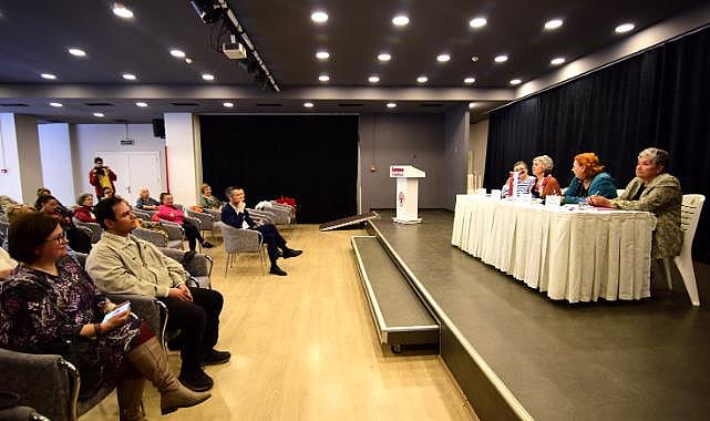 Bornovalı Kadınlarla Etkin Okuma Projesi