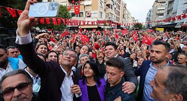 Buca'da Miting Gibi Buluşma