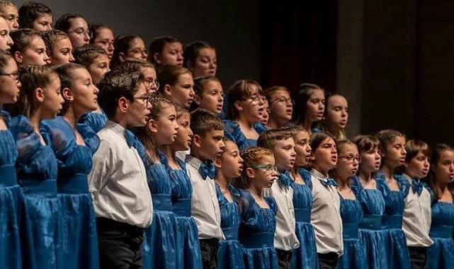 Çocukların sesleri Dünya Koro Müziği Sempozyumu&#039;nda yankılandı