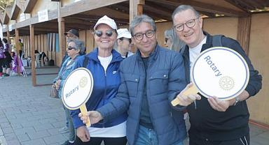 Dokuz Eylül Rotary Maraton İzmir’de depremzedeler için koştu