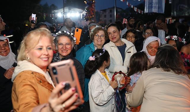 Efes Selçuk&#039;ta Hıdırellez Ateşi Yandı