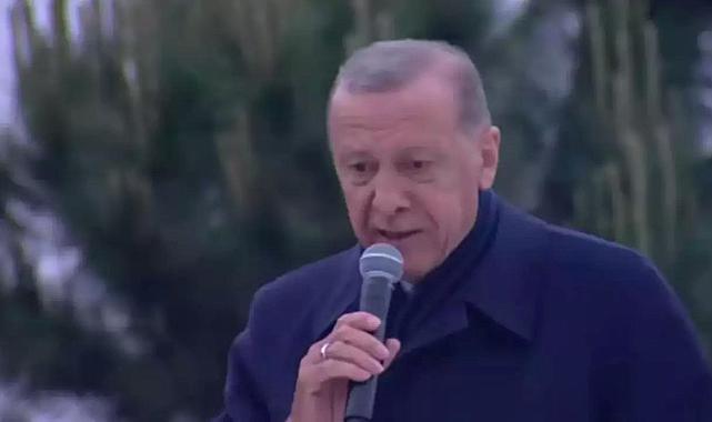 Erdoğan İstanbul&#039;da konuştu: Balkon konuşması Külliye&#039;de
