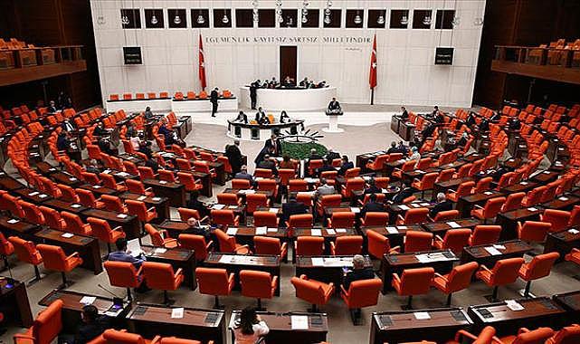 Eski vekillere giderayak 111 bin lira fazladan maaş