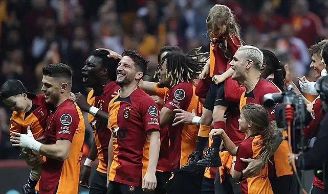 Galatasaray&#039;ı şampiyonluk heyecanı sardı