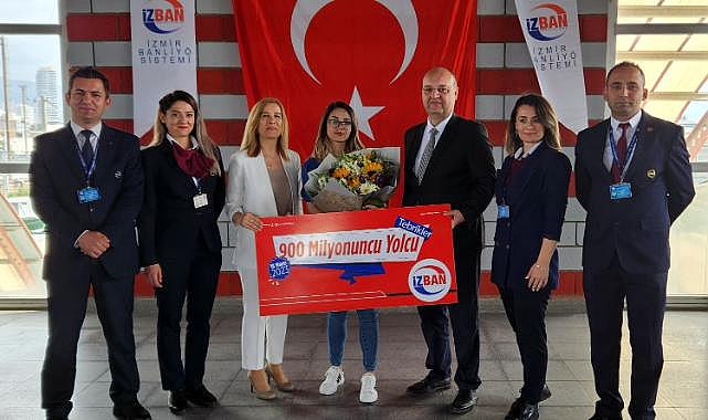 İZBAN&#039;ın 900 milyonuncu yolcusu Nazlıcan Alin oldu