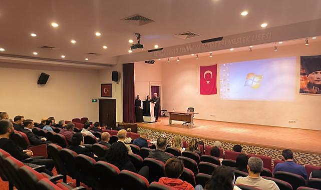 İzmir İl Mili Eğitim Müdürlüğü Sınai Mülkiyet Çalışmalarında Ön Sıralarda