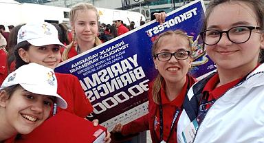 İzmir Karşıyaka Atakent Erdoğan Kibarer Ortaokulu TEKNOFEST 2023 Yarışmalarında Türkiye Birincisi Oldu