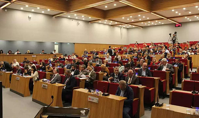 İzmir Meclisi Narlıdere&#039;deki yangını tartıştı: İtfaiye yetişmedi söylemleri gerçek değil