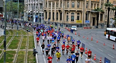 İzmir trafiğine maraton düzenlemesi