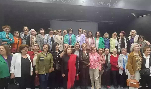 İzmirli kadınlardan sandığa davet