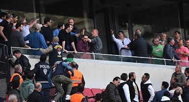 Kaf-Kaf'ta yönetimden istifa çağrılarına yanıt