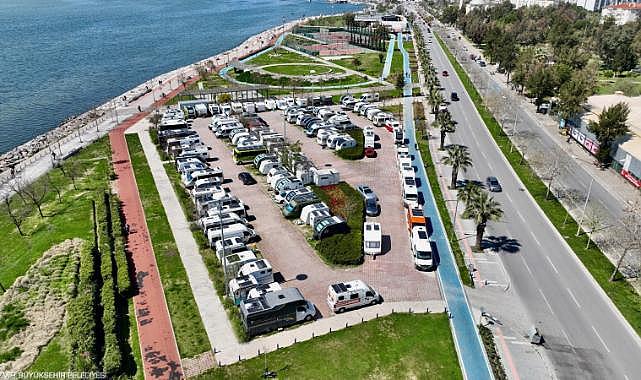 Karşıyaka&#039;da karavan işgaline müdahale