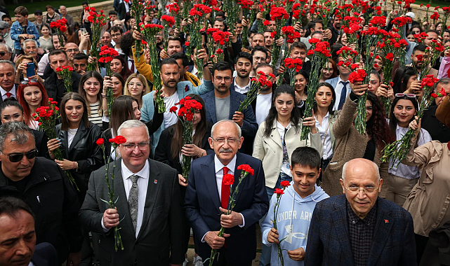 Kılıçdaroğlu Anıtkabir&#039;i ziyaret etti