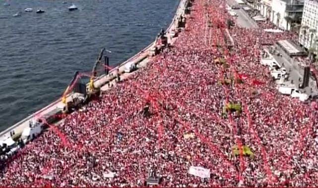 Kılıçdaroğlu’nu, Gündoğdu Meydanı’nda yüzbinler karşıladı