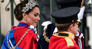 Kral Charles'ın taç giyme töreni başladı! Galler Prensesi Kate Middleton şıklığıyla göz kamaştırdı