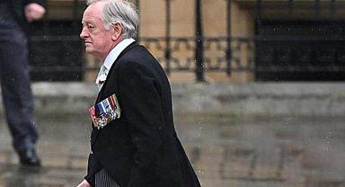 Kral Charles'ın taç giyme töreninde dikkat çeken isim! Eski eşinin kraliçe oluşunu izledi