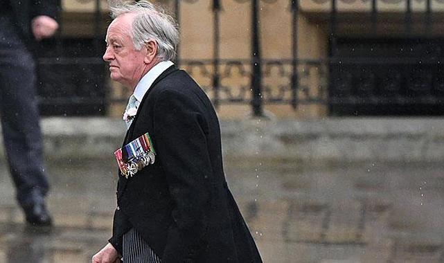 Kral Charles&#039;ın taç giyme töreninde dikkat çeken isim! Eski eşinin kraliçe oluşunu izledi