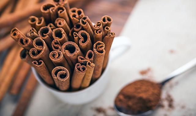 Meyvelerin üzerine tarçın serpiştirin!