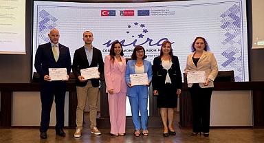 MİRA-İş Dünyasında Yaratıcı Kadınlar Projesi tamamlandı